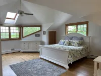 Beautiful house on the Harpswell Peninsula over looking Casco Bay - 4-Star
