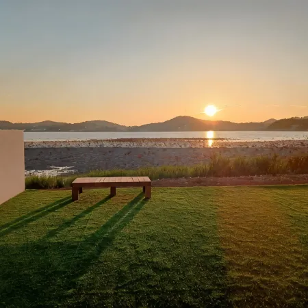 Daebudo Comma Pool Villa