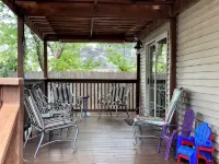 Upscale Abode - Jacuzzi
