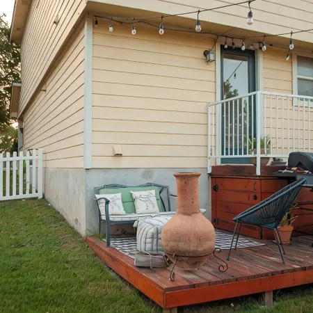Family Pet Friendly 3-Bedroom Vintage Inspired House in Kyle - Plum Creek Отели в г. Кайл