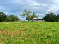 The Rustic Barn @ The NEST at Round Top •  6mil to The Square - 3 stjerner
