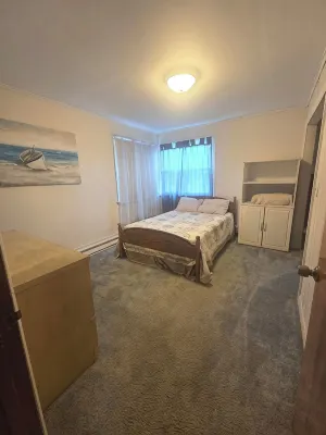 Charming 3-bedroom ranch style in a quiet school zone, with WiFi - 2성급