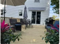 Townhouse Close to Downtown Newport & Beaches - บังกะโล