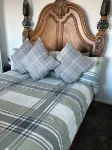 Cozying &Stylish Charming home 3,900sq AC, WiFi upscale Aurora 15 minutes of DIA