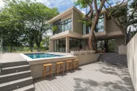5-Bedroom Villa in Guard Gated Beachfront Community, Tamarindo/Langosta w/ Xtras - Gym