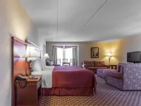 Quality Inn & Suites Bay Front - Bãi đậu xe