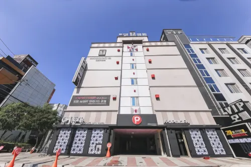 Urban Stay Hotel