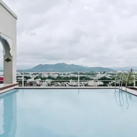 Raj Kuber - A Boutique Lake View Hotel