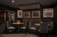 โรงแรม No. Twenty & Bar โรงแรมใน