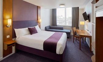 Premier Inn Manchester Airport (M56/J6) Runger Lane South
