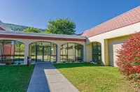 Econo Lodge Inn & Suites Norton - Wise South - Parkplatz