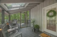 Poconos Chatham Continental - Hot Tub & Fire Pit - 부티크