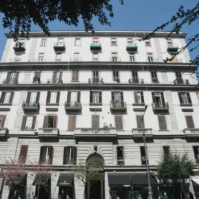 Napoli Svelata Hotel berhampiran Naples Historical Centre