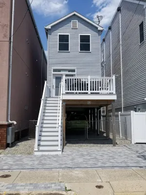Pet friendly- 1/2 block from beach Seaside Heights/Seaside park - ocean views. - 3 stjerner