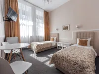 Iskra Hotel クルーザー オーロラ周辺のホテル