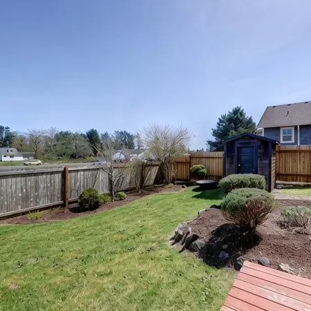 Newly Remodeled 3 Bedroom with Hot Tub!