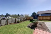 Newly Remodeled 3 Bedroom with Hot Tub! - 3-Star