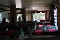 Hotel Sunshine - breakfast