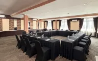Solok Premier Hotel - 3-Star