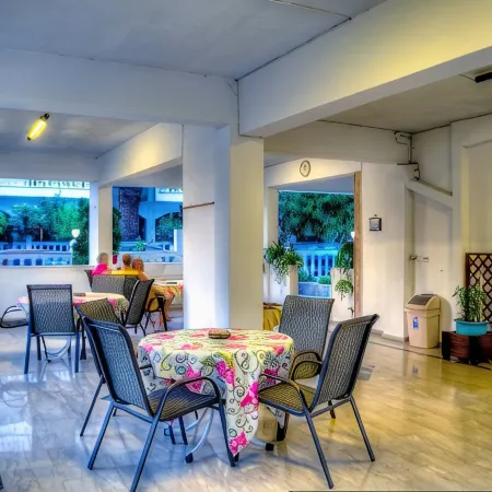 Niki Apartments