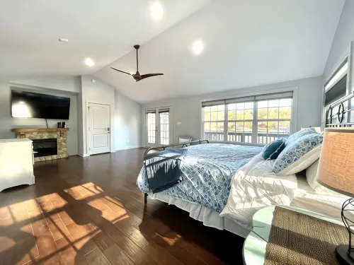 Cozy Lake Front Home with Private Boat Launch/Dock - Balkoner