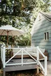 Complimentary Golf Cart  - .9 Miles From Square - Hot Tub