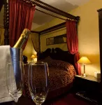 Lowbyer Manor Country House