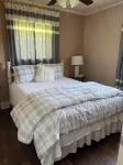 Cozy 2-bedroom apartment in welcoming Abbeville with AC, WiFi