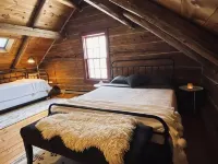 Fraser Fir Rustic Cabin near Lake w/ Sunset Views - Boutique