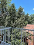 Amazing Location!  Alberts Place @ Midtown w/parking Walk to UF and the Stadium. - balcón