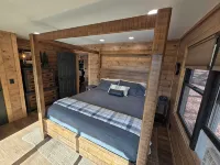 Nantahala Nookie Nook: A Playful Retreat w/Stunning Long-Range mt Sunset Views - Chalets