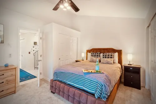 River Inn Cabin Theme Flat w/ Dock - Family