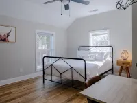 The Modern Historic Gem | 3 minutes to Downtown Cola | Steps to WeCo Riverwalk - 4-Sterne