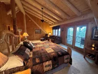 Total privacy, private beach, one of a kind full log home - balcony