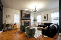 1 Mile to Downtown -Brewers Hill-Rooftop Deck-Gym - Bungalows