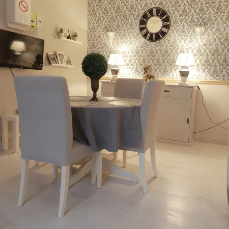 Médicis apartment with garage