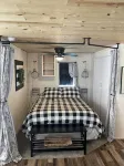 Fully renovated cabin with new furnishings and appliances. - Hytter