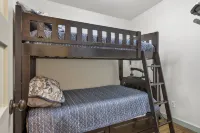 Romantic Cabin for Two! 12 miles to Schlitterbahn/New Braunfels, Gruene Texas. - Wifi