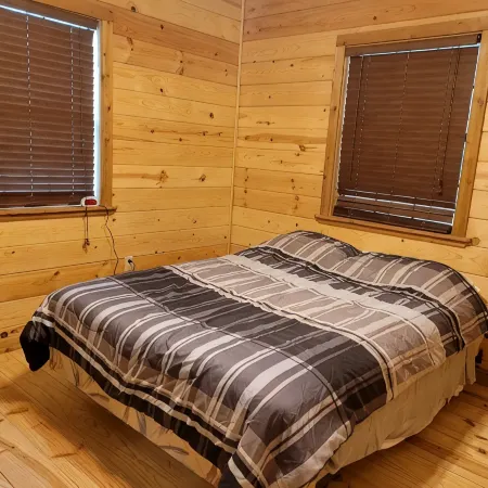 Deer Run Cabin, Utopia TX