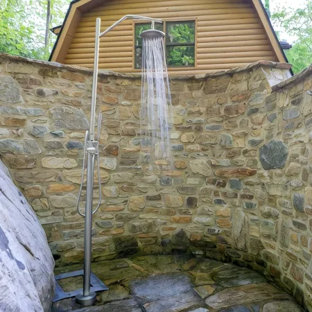 Luxury Mountain Cabin On 320+ Acres Near Asheville, Lake Lure & Hendersonville