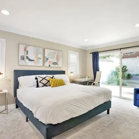Orange Oasis 🍊- 10min to Disneyland 🎡Spacious Pool home