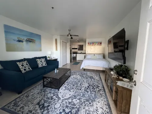 A Nice Place To Stay! - Homestays