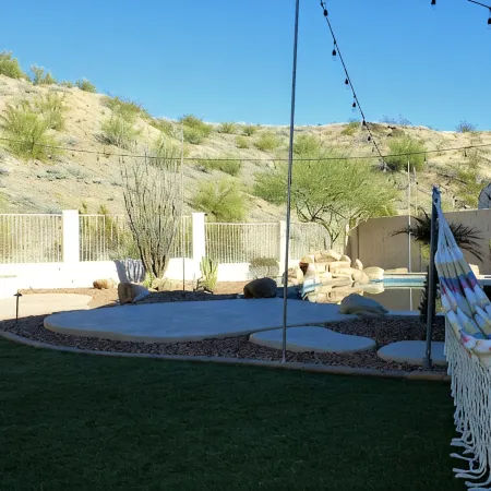South Mountain Sanctuary-backyard privacy- -cul-de-sac- pool-STR2024003324 Отели рядом с достопримечательностью «Саут Маунтин Парк Сценик Драйв»