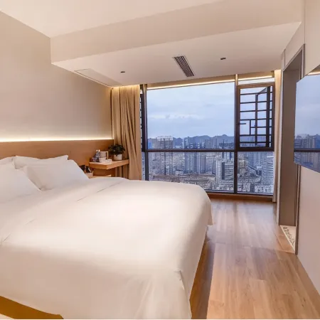 Sky Cloud Retreat Homestay (Anshun Ancient City Historical and Cultural District)