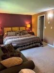 Cozy Ski Townhome. Close to Some Amazing Hiking and Great Skiing. Sleeps 9. - WiFi