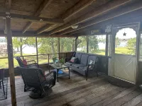 Deep Water Lake House - 3-Star