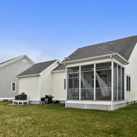 Beautiful SF Home in Bear Trap Dunes - Close to pool & beach shuttle stop