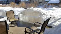 Walk to Lifts/Restaurants/Shops/Listen to the Stream/Watch Skiers from Your Kit. - Pools
