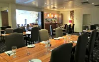 Best Western Plus Goulburn - parking