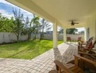 Bahama Breeze Retreat - 4-Star